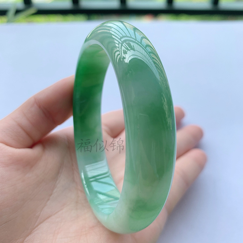 Gelang Giok Es dari Tambang La - Lighting ulasan dan harga